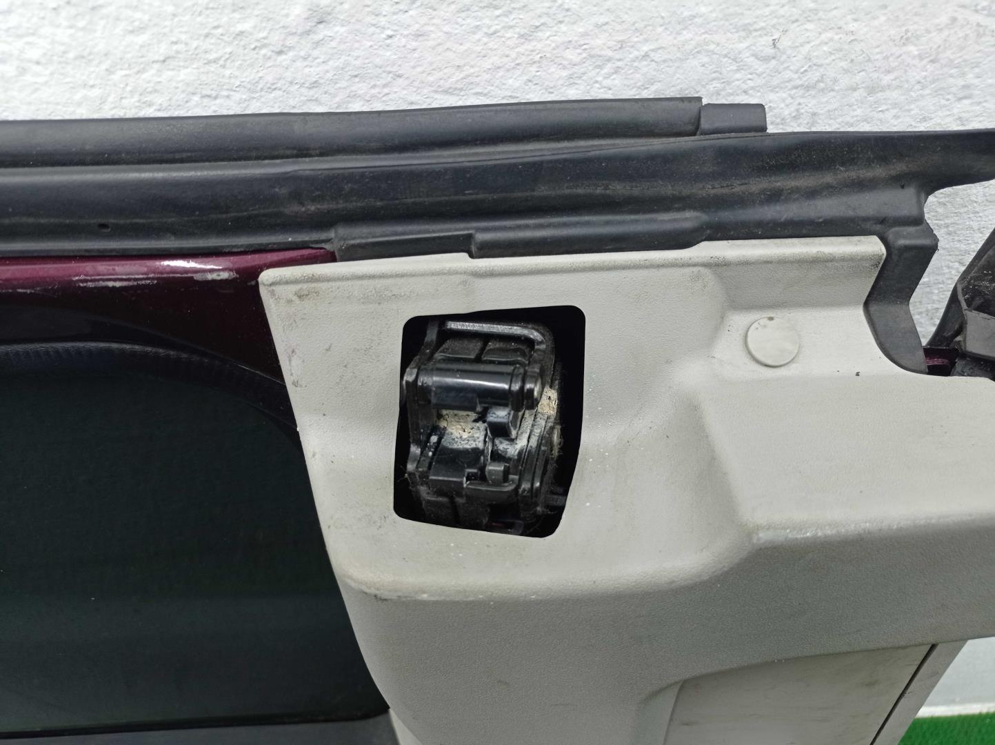 Дверь задняя левая