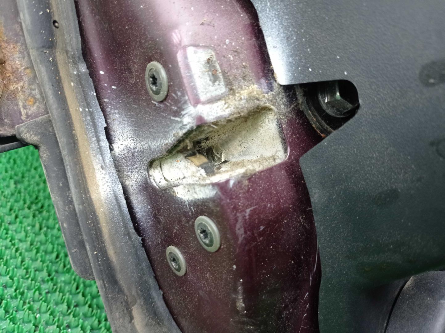 Дверь задняя левая