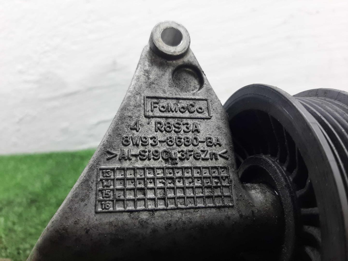 Натяжитель ремня