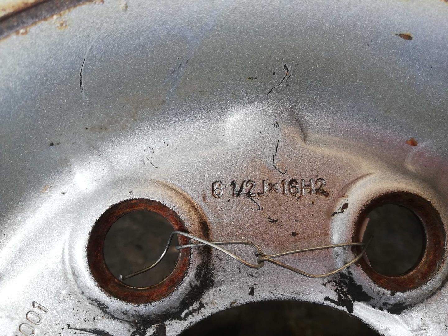 Диск колесный штампованный стальной