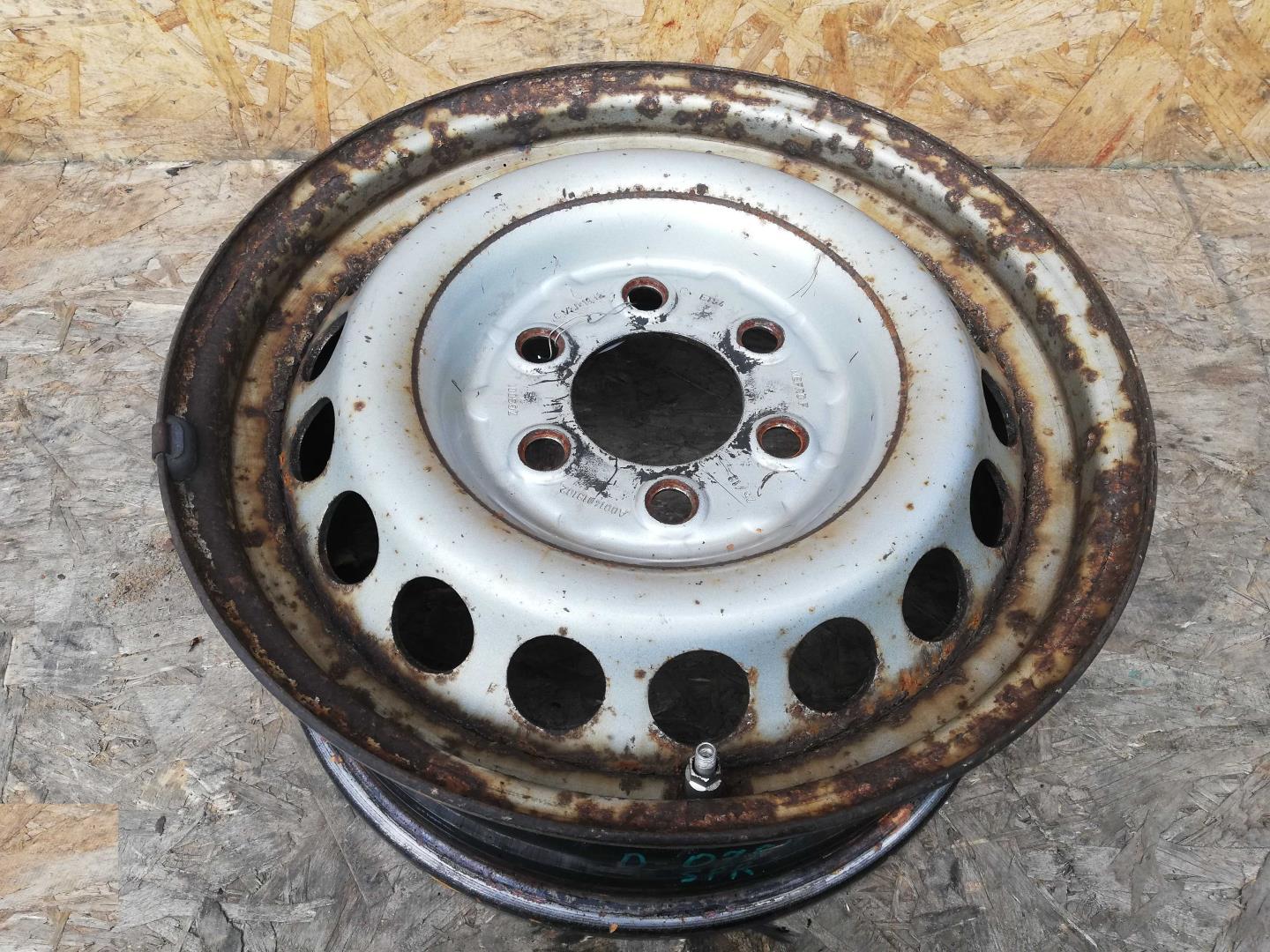 Диск колесный штампованный стальной