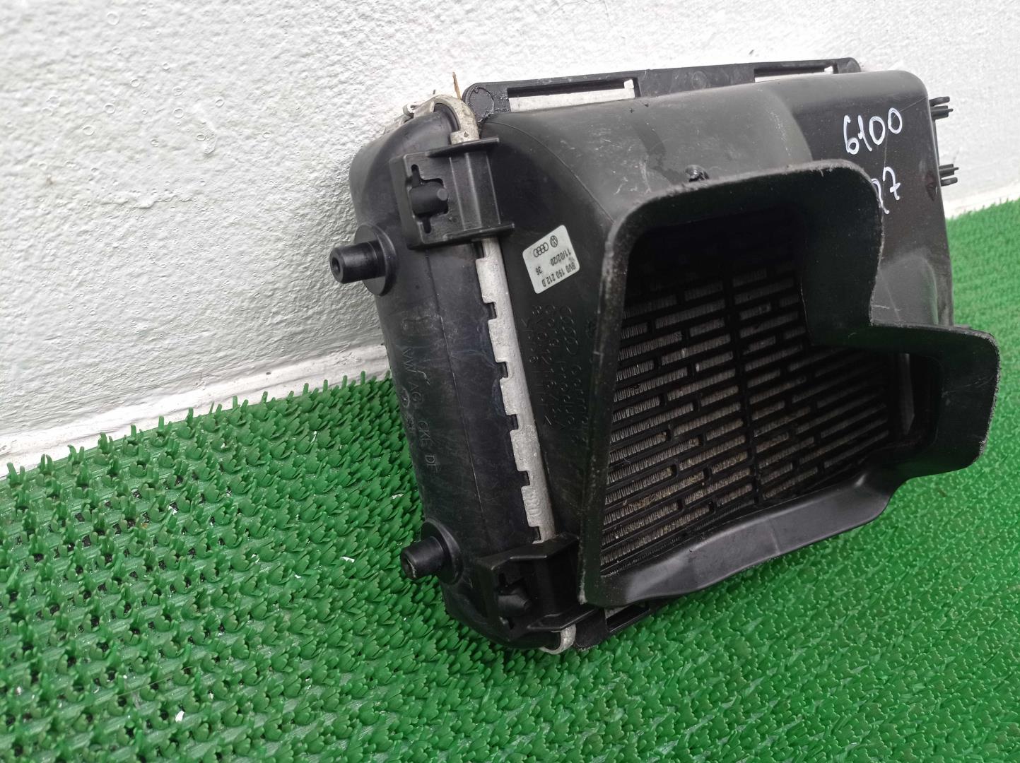 Радиатор охлаждения двигателя основной