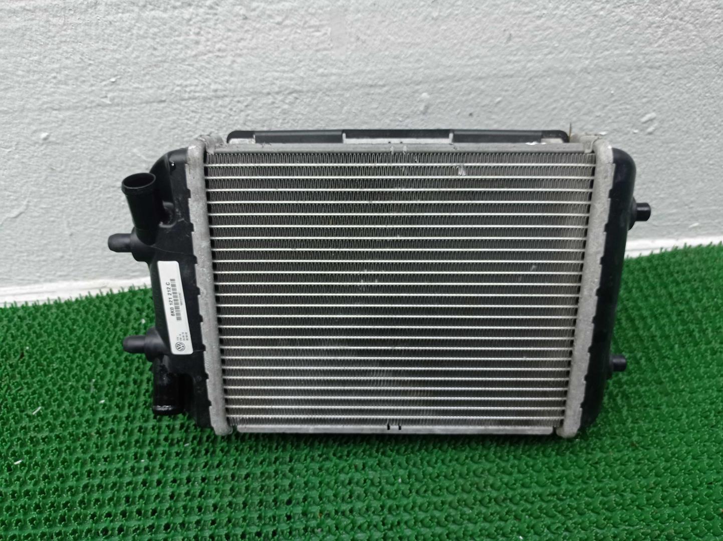 Радиатор охлаждения двигателя основной