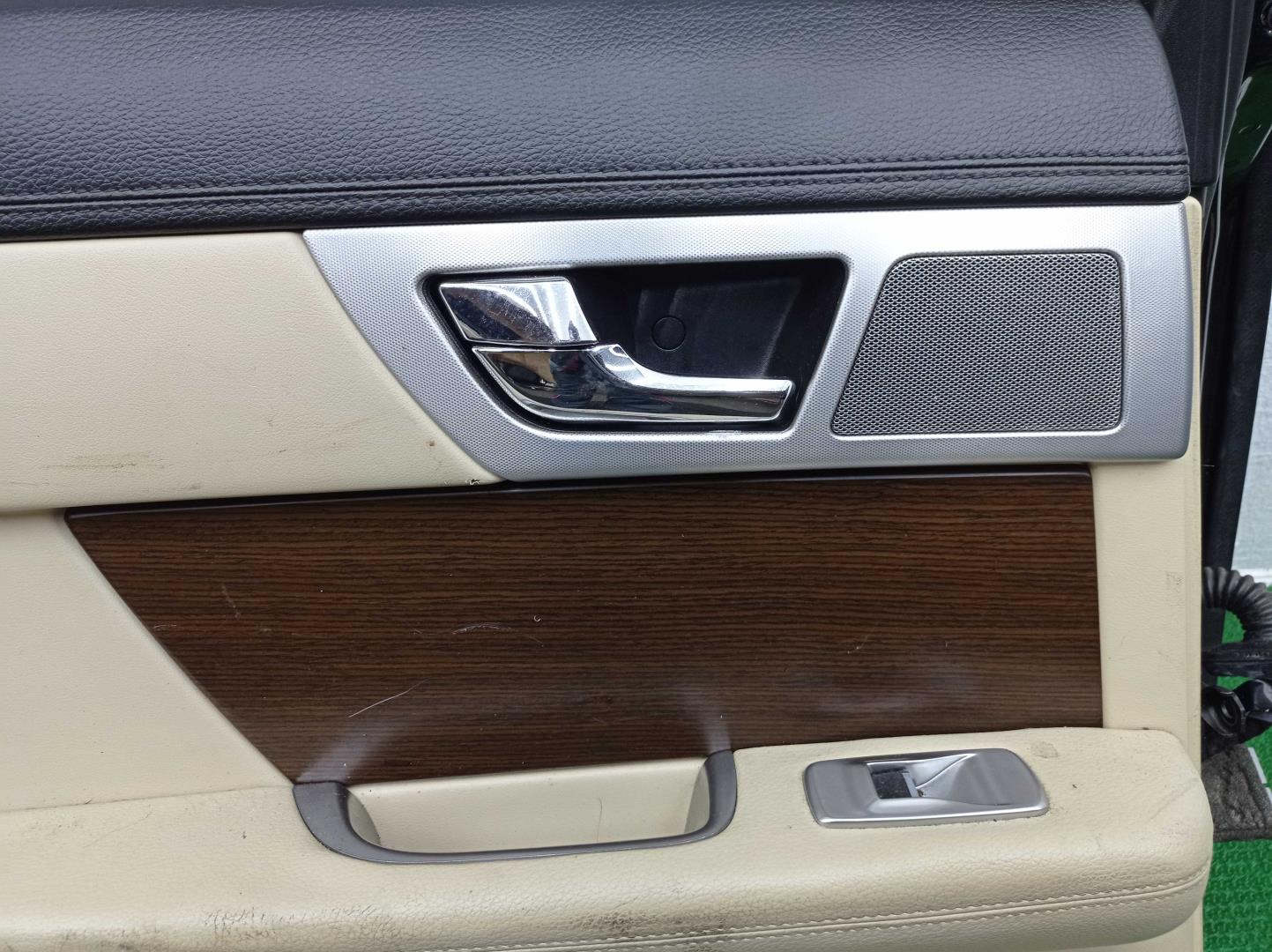 Дверь задняя левая