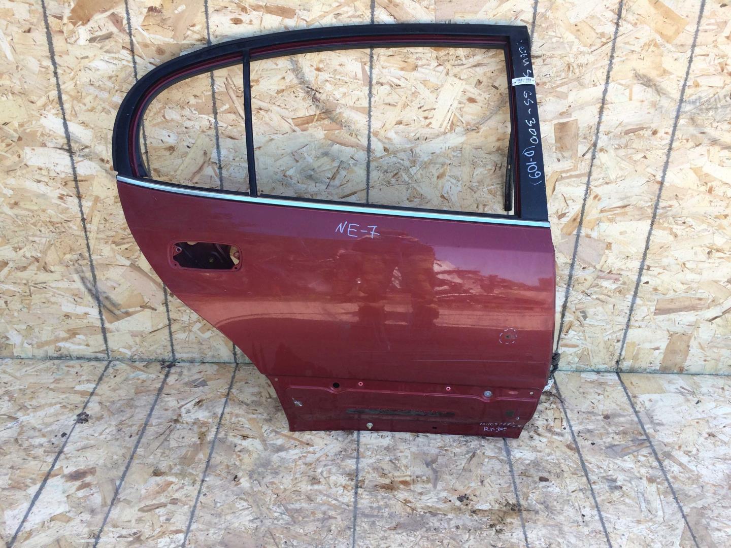 Дверь задняя правая