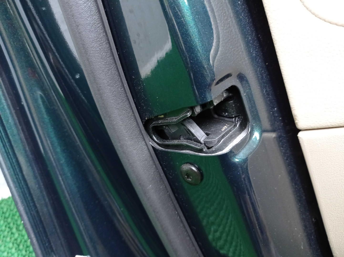 Дверь передняя левая