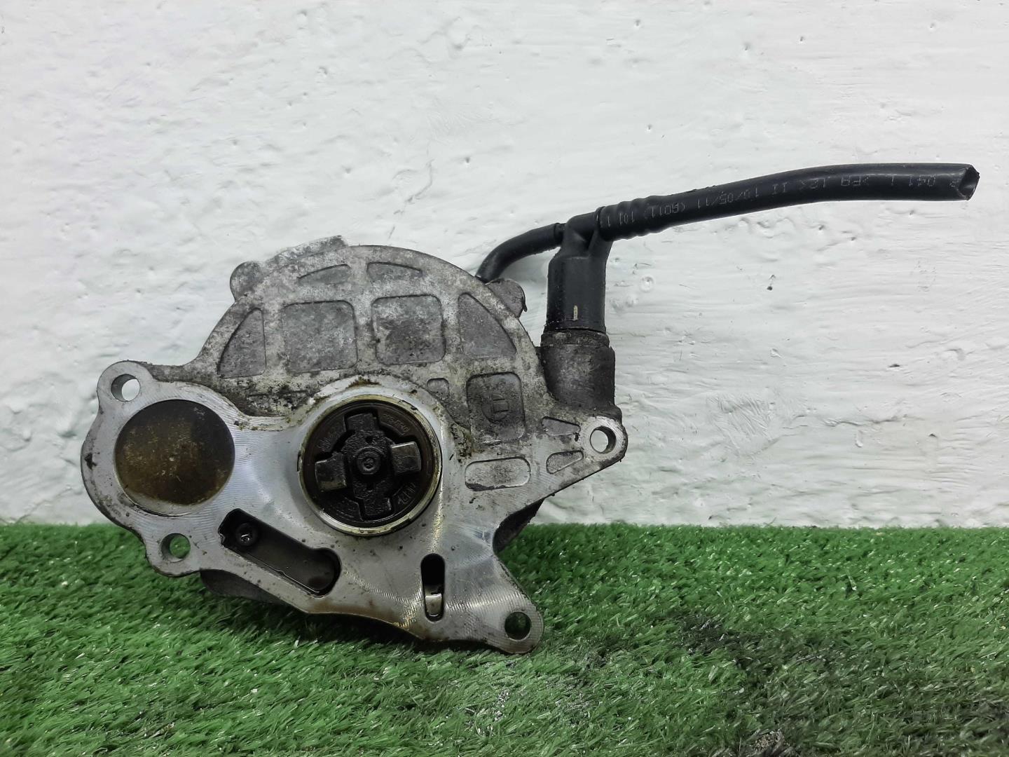 Насос вакуумный