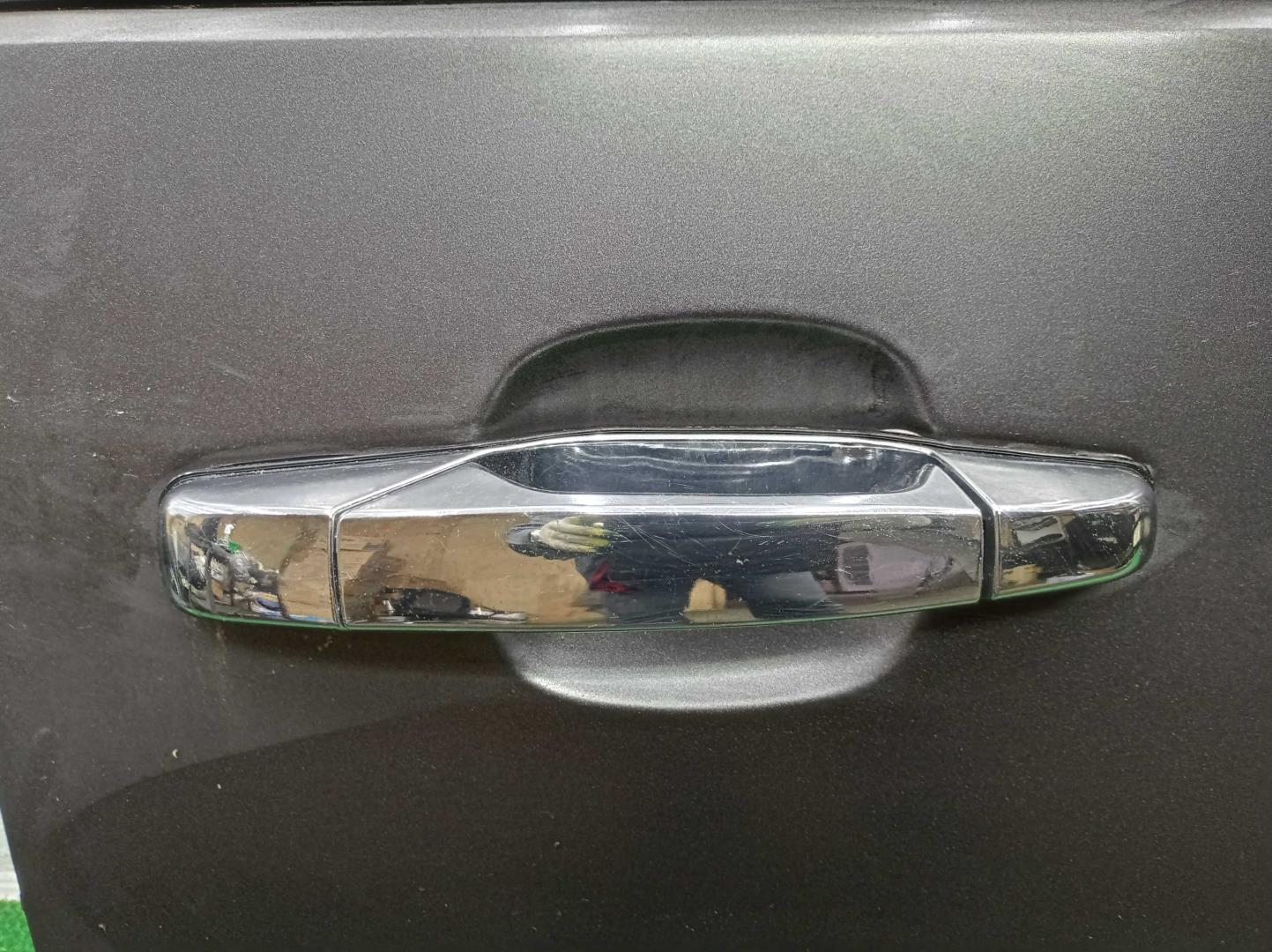 Замок двери передней правой