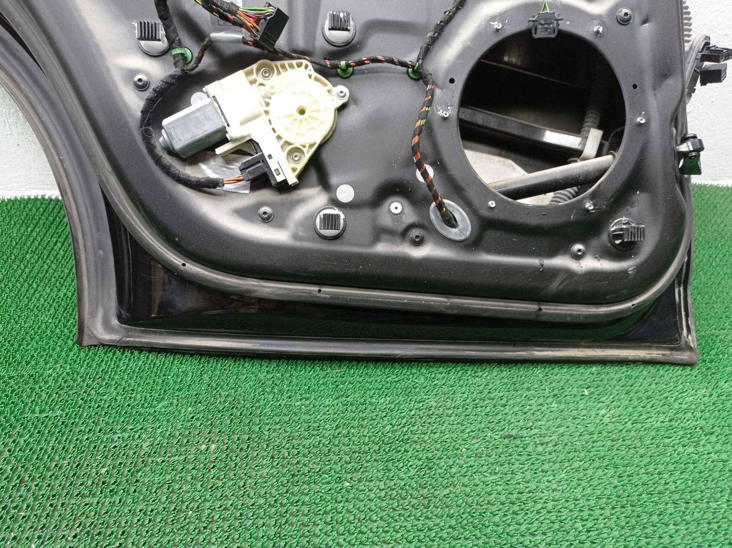 Ручка двери задней наружная левая