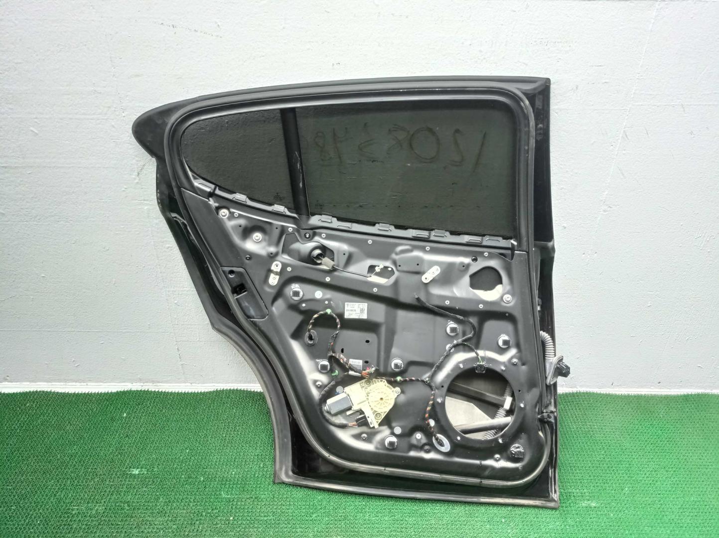 Ручка двери задней наружная левая