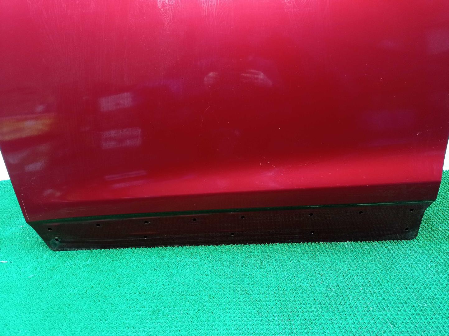 Замок двери передней левой