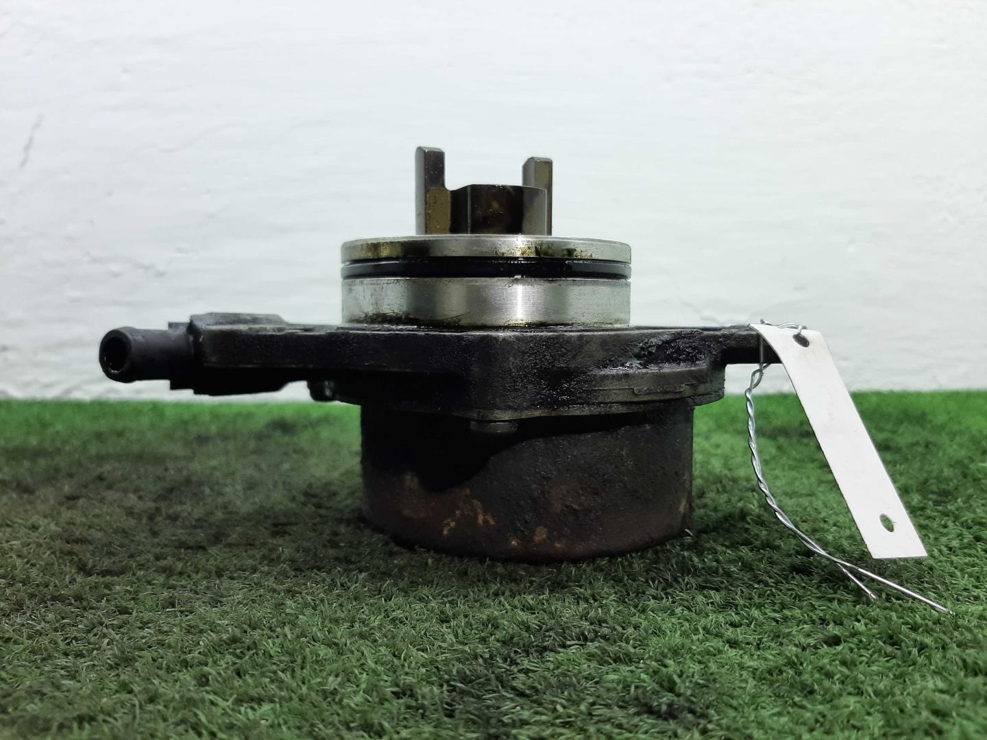 Насос вакуумный