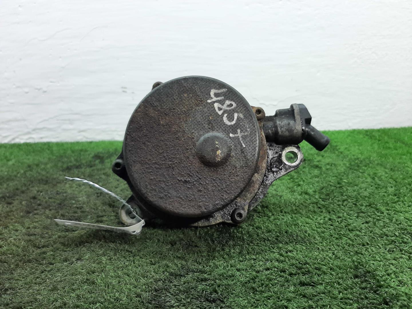 Насос вакуумный