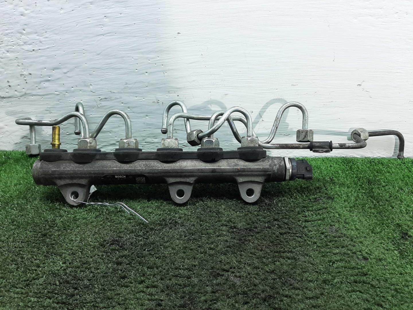 Рейка топливная (рампа)