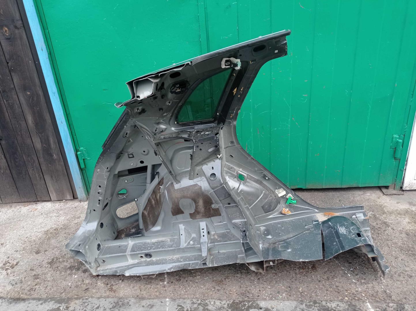 Крыло заднее левое