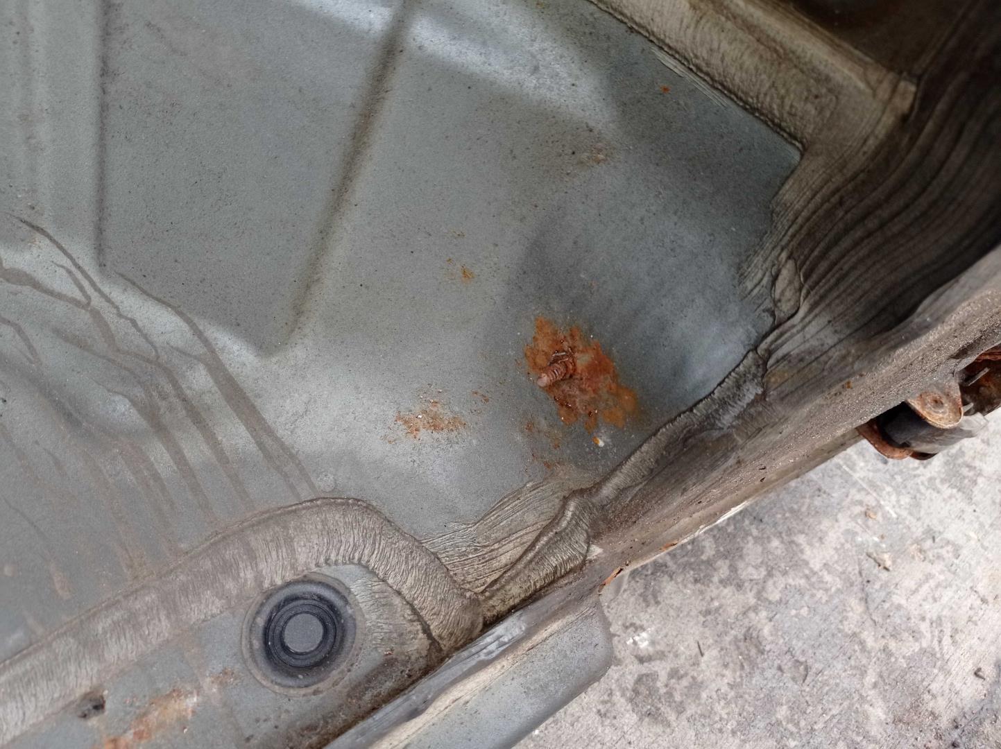 Крыло заднее левое