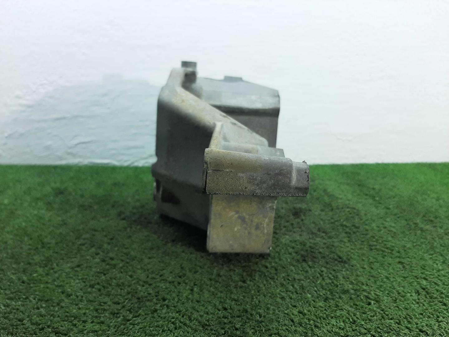 Кронштейн генератора