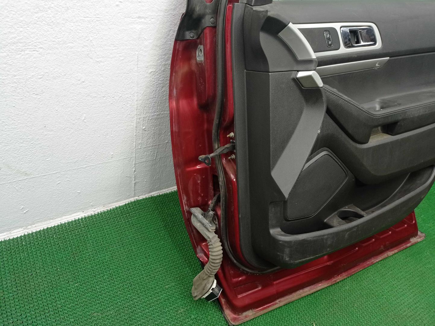 Стеклоподъемник электр. передний правый