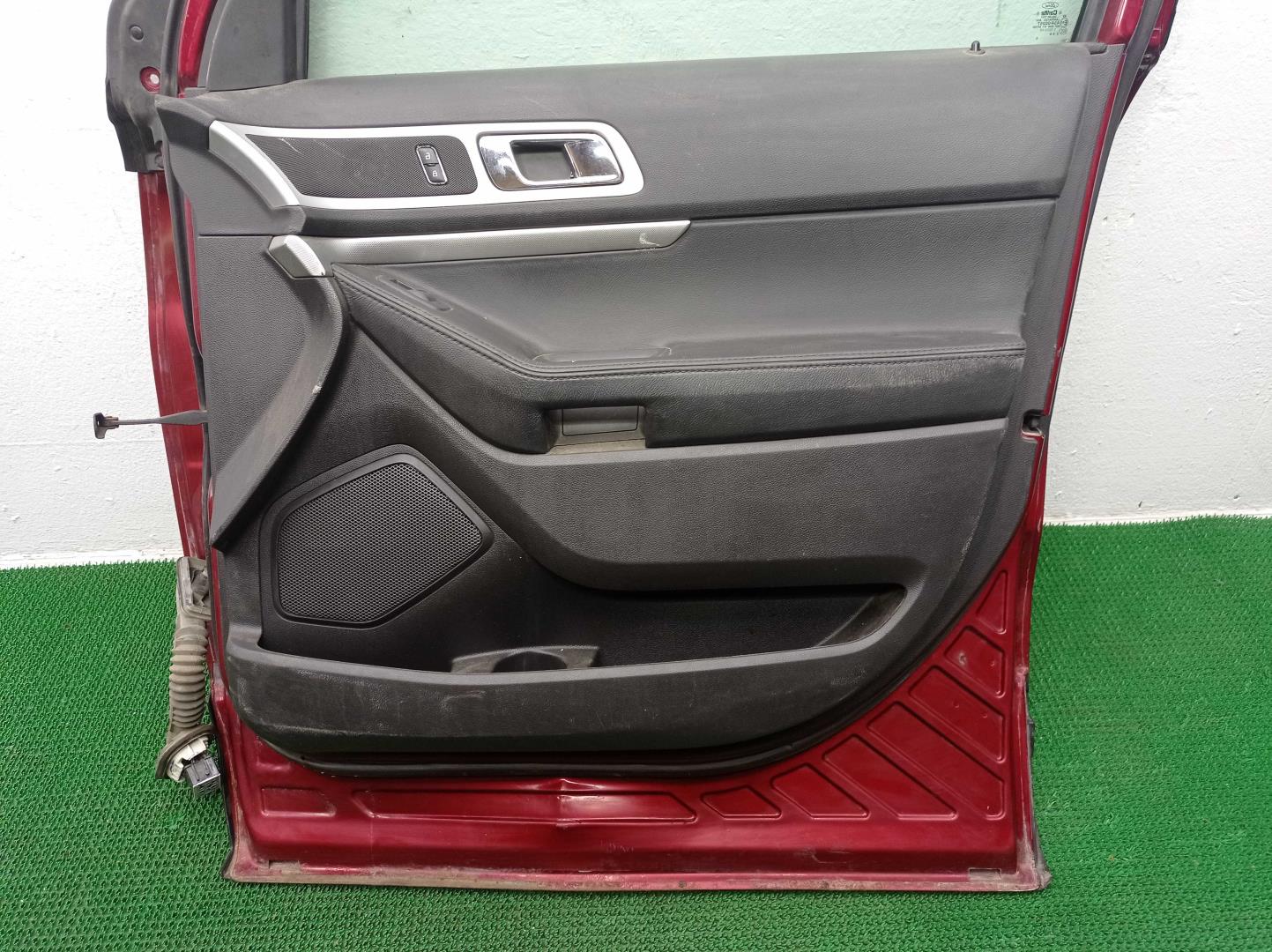 Стеклоподъемник электр. передний правый