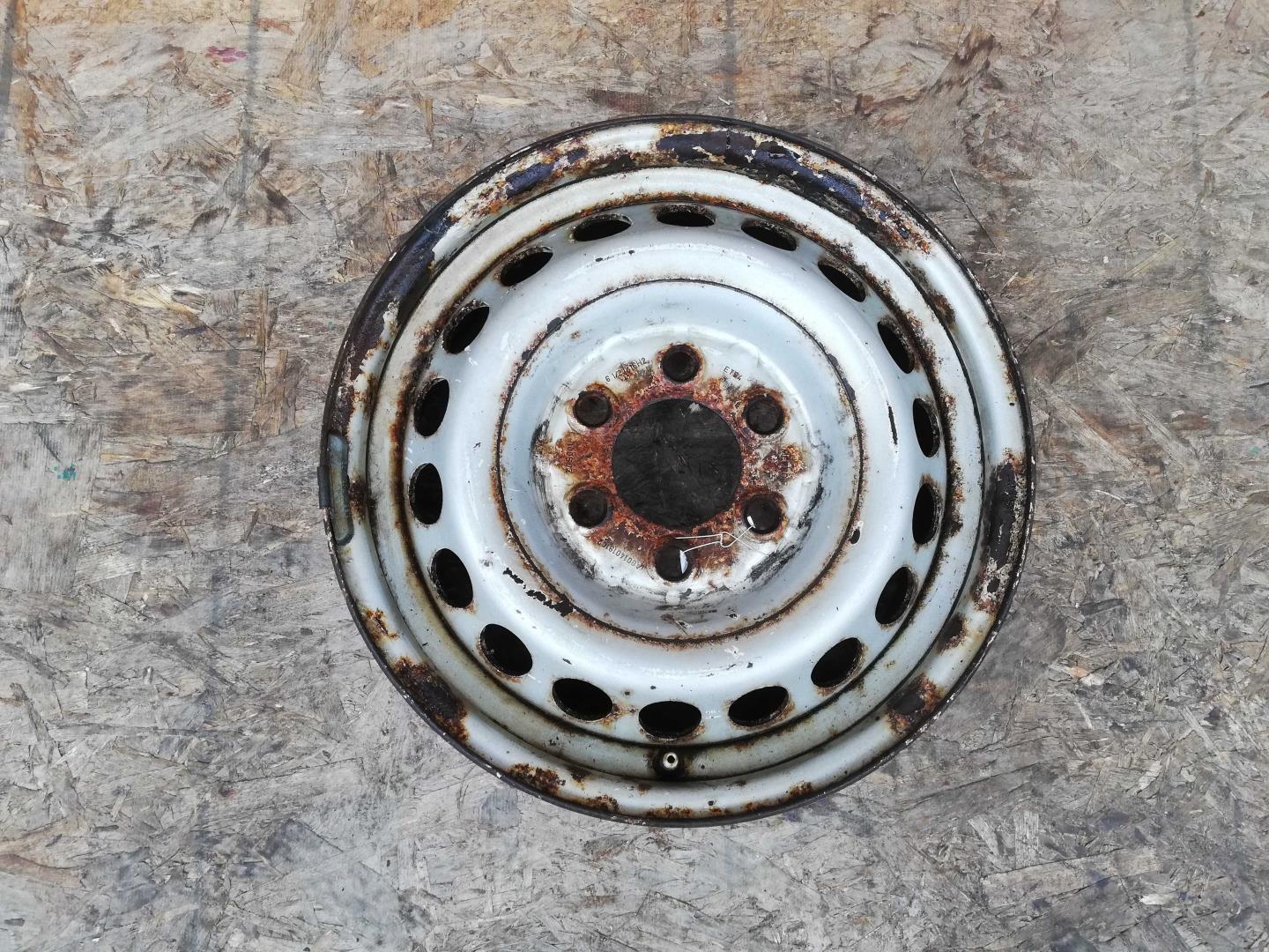 Диск колесный штампованный стальной