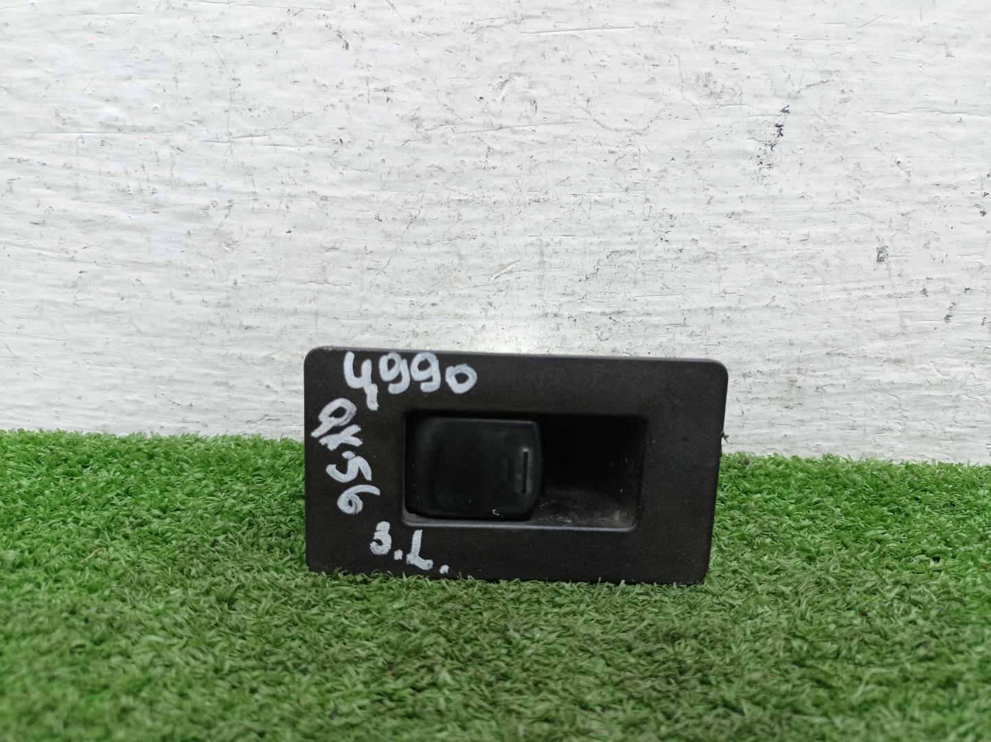 Кнопка стеклоподъемника