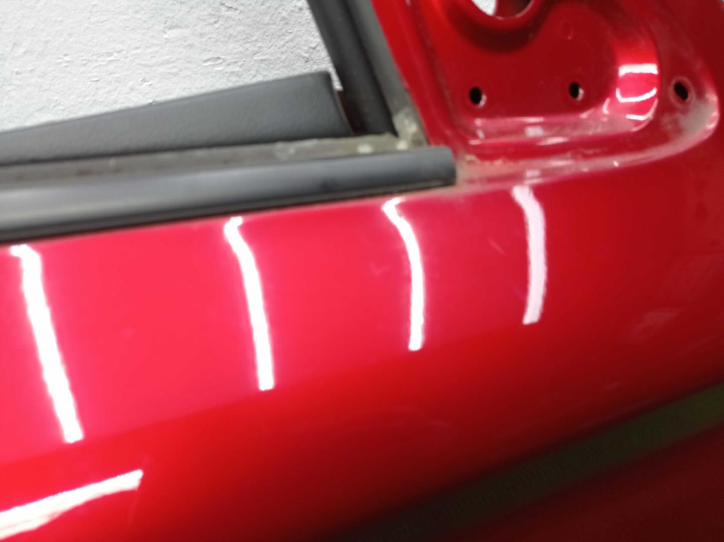 Замок двери передней правой