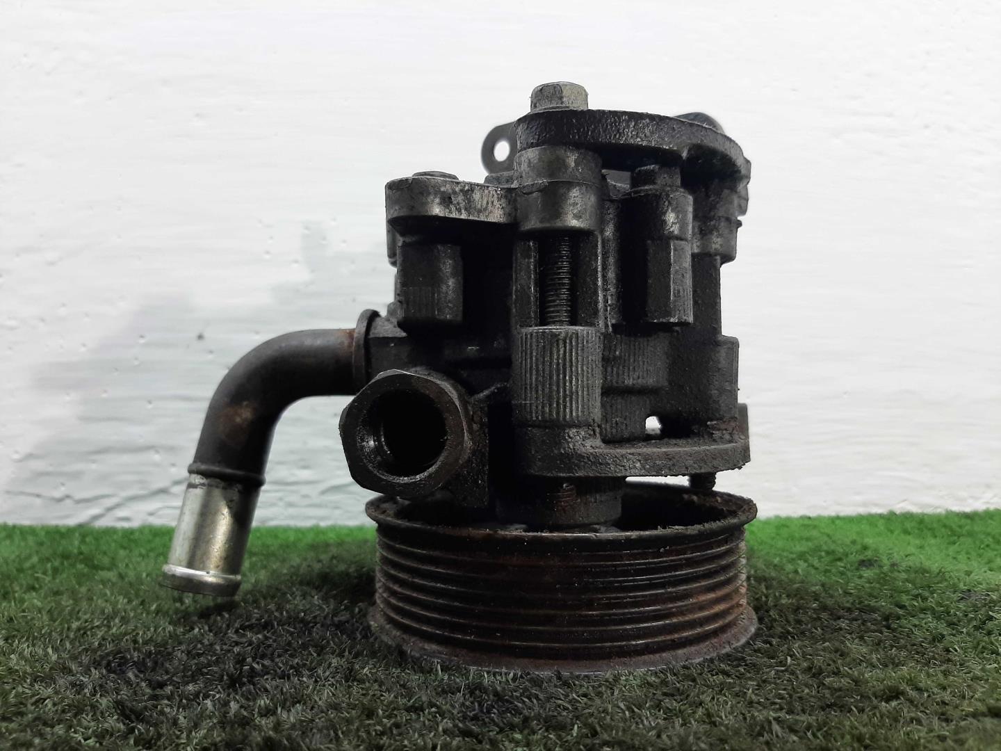 Насос ГУР (гидроусилитель руля)