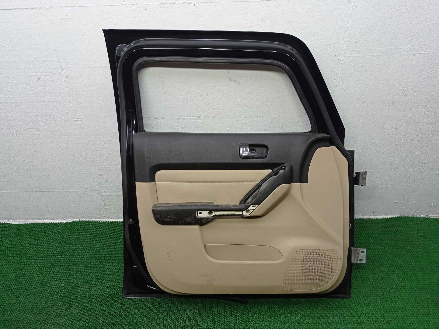 Дверь передняя левая