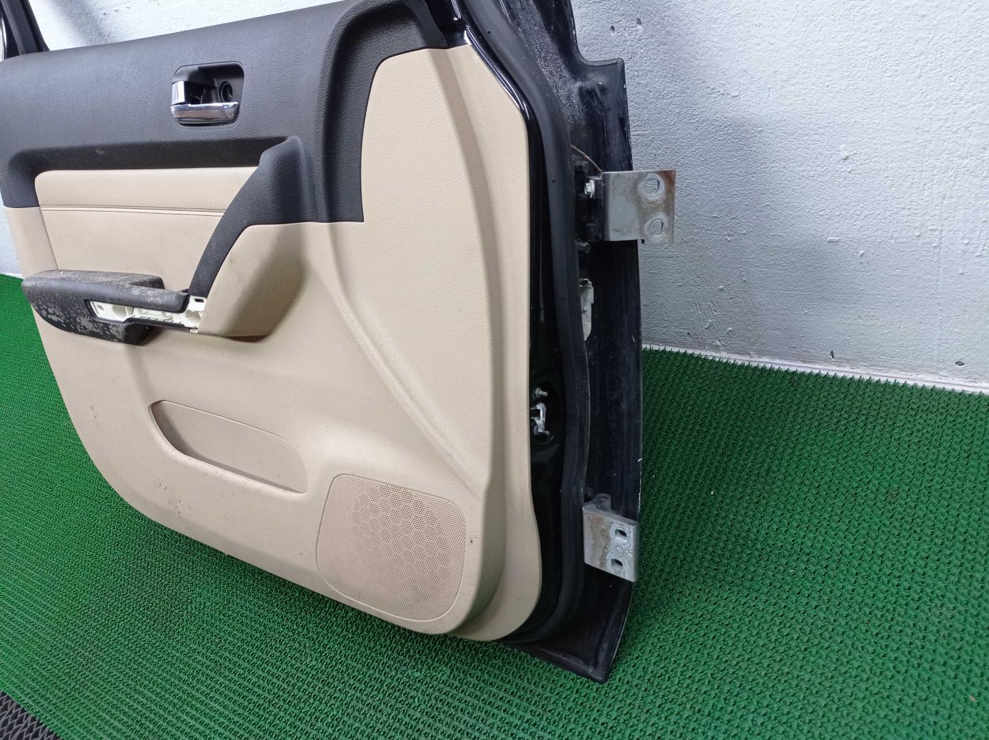 Ручка двери передней наружная левая