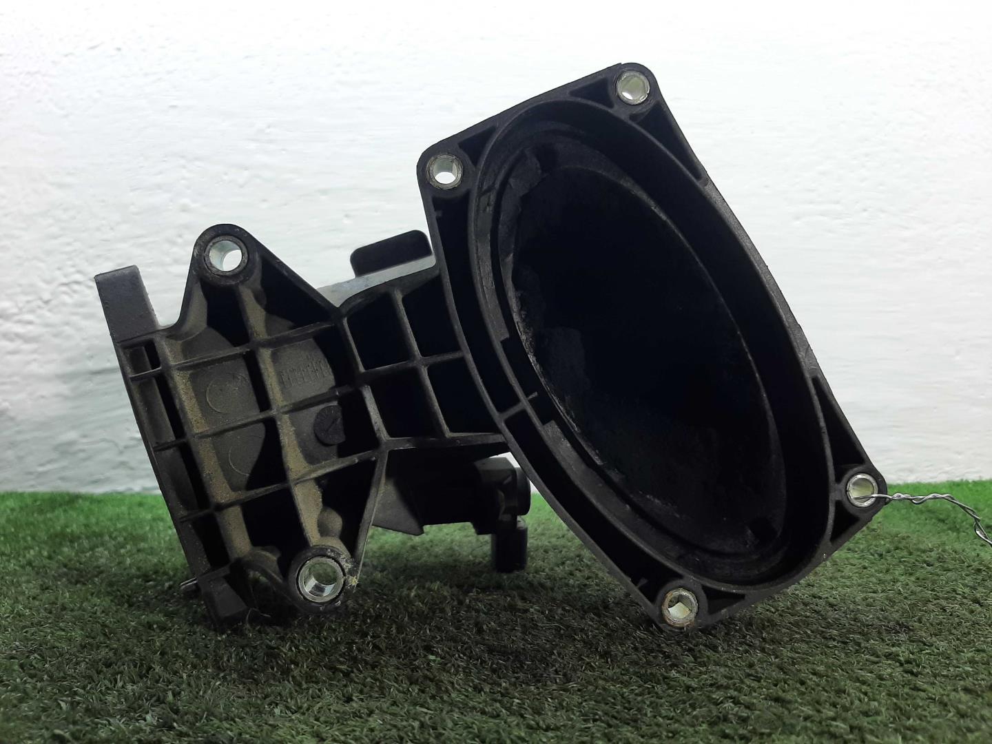 Патрубок воздушного фильтра