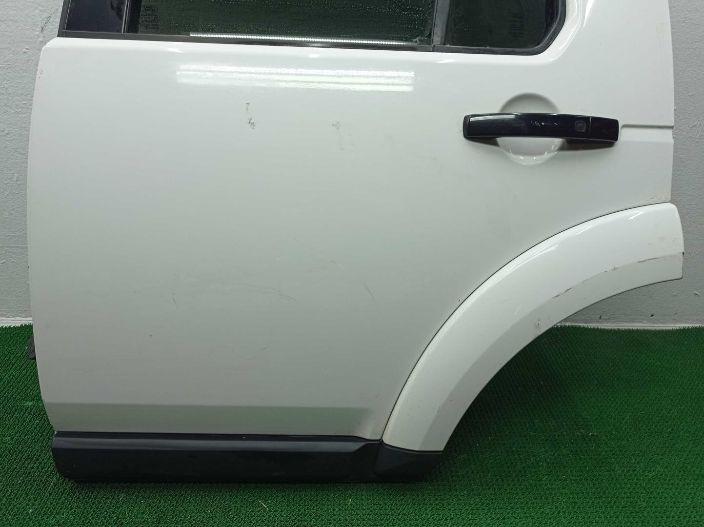 Замок двери задней левой