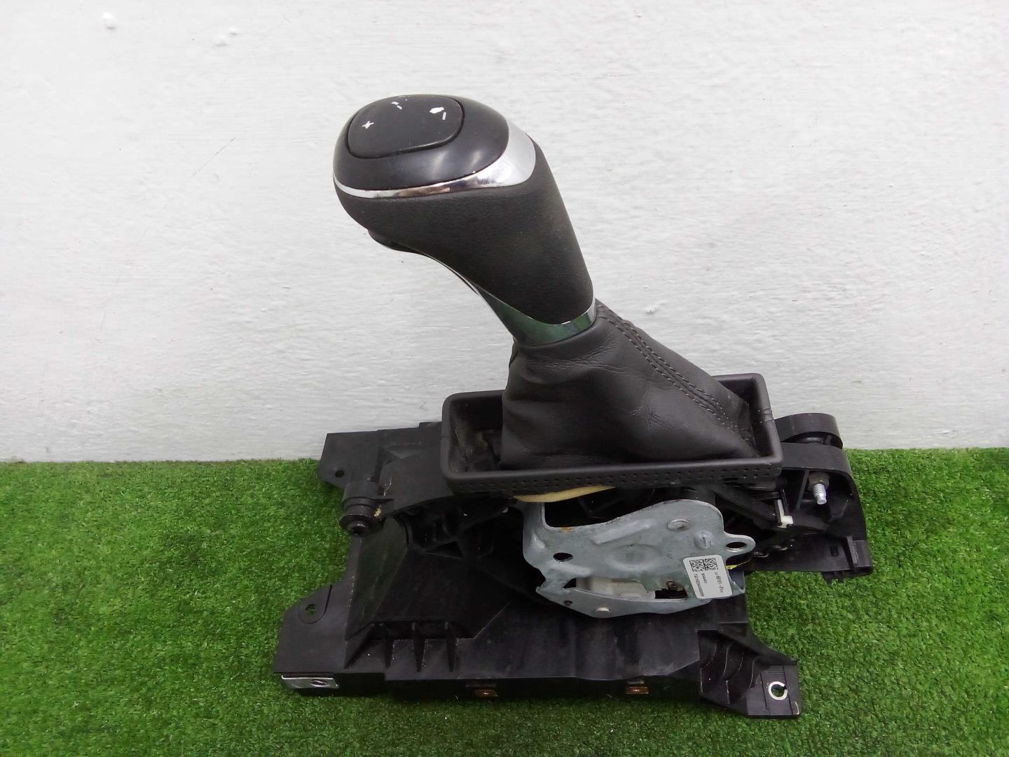 Кулиса МКПП / АКПП