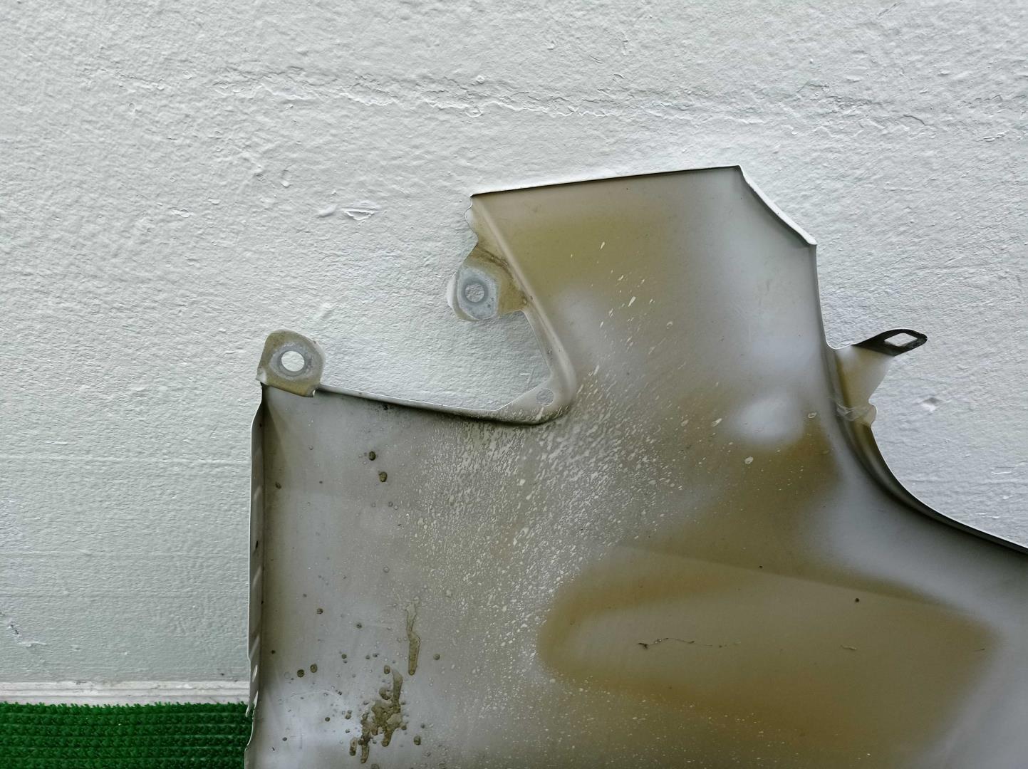 Крыло переднее левое