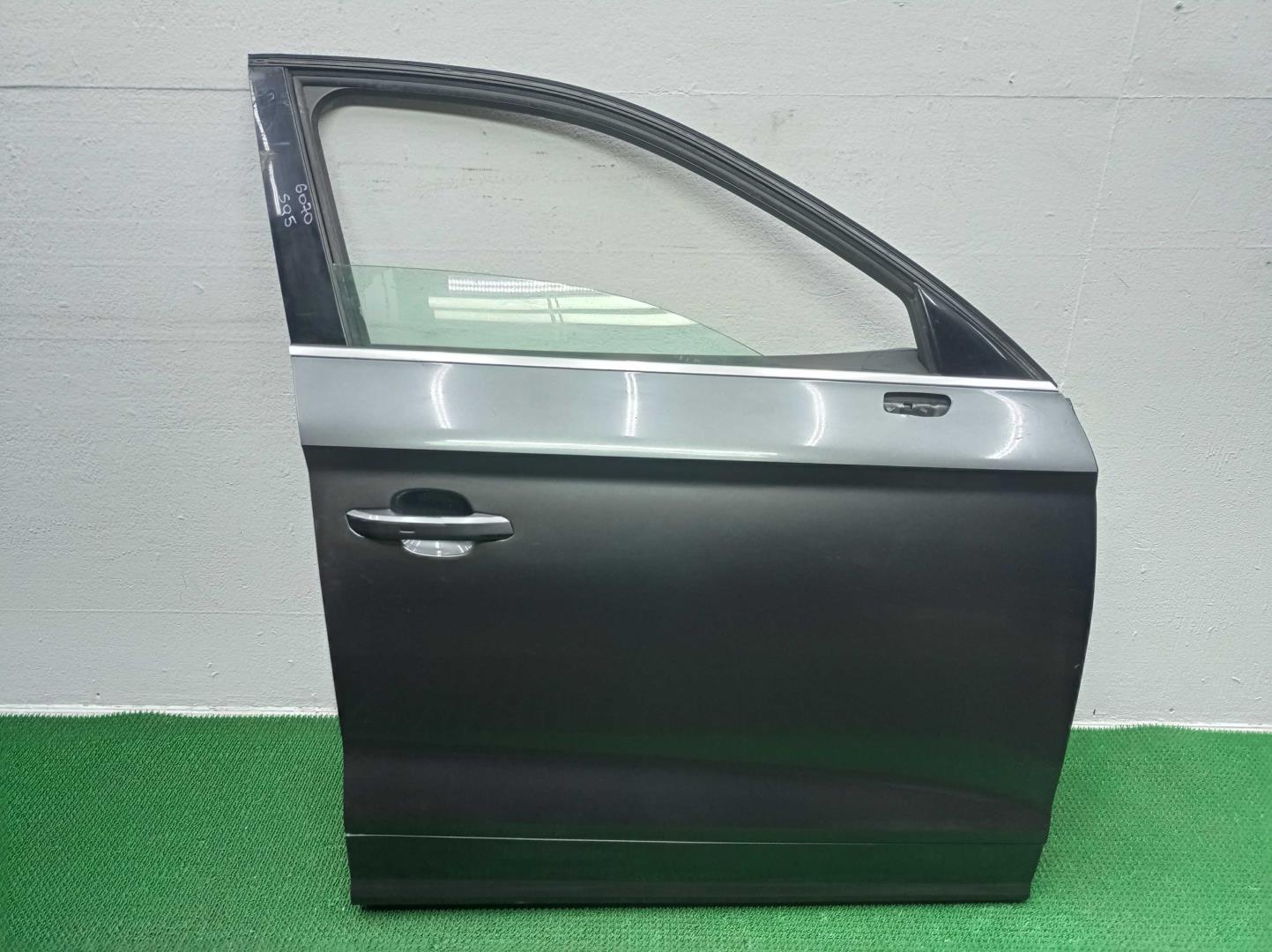 Замок двери передней правой