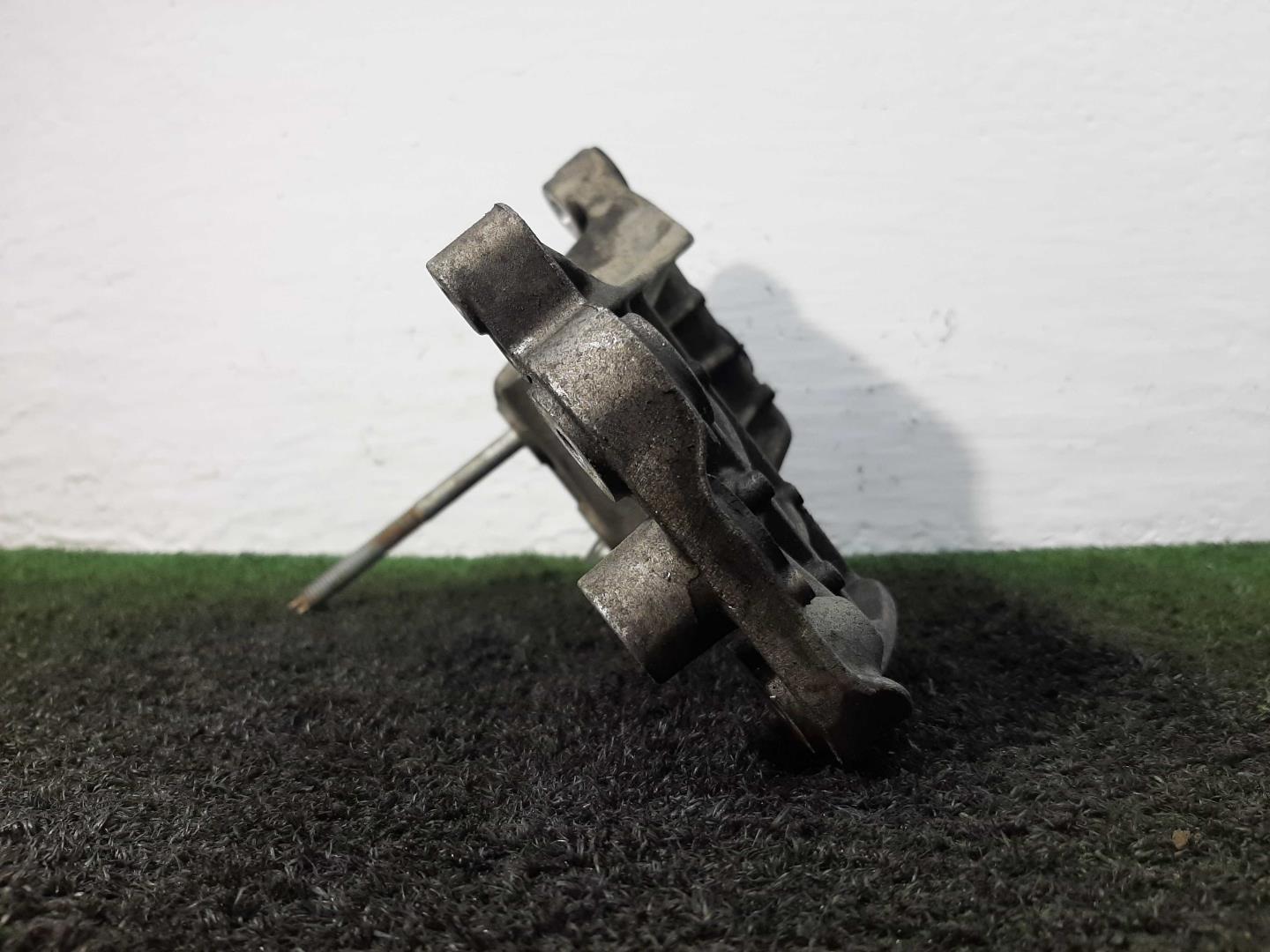 Кронштейн генератора