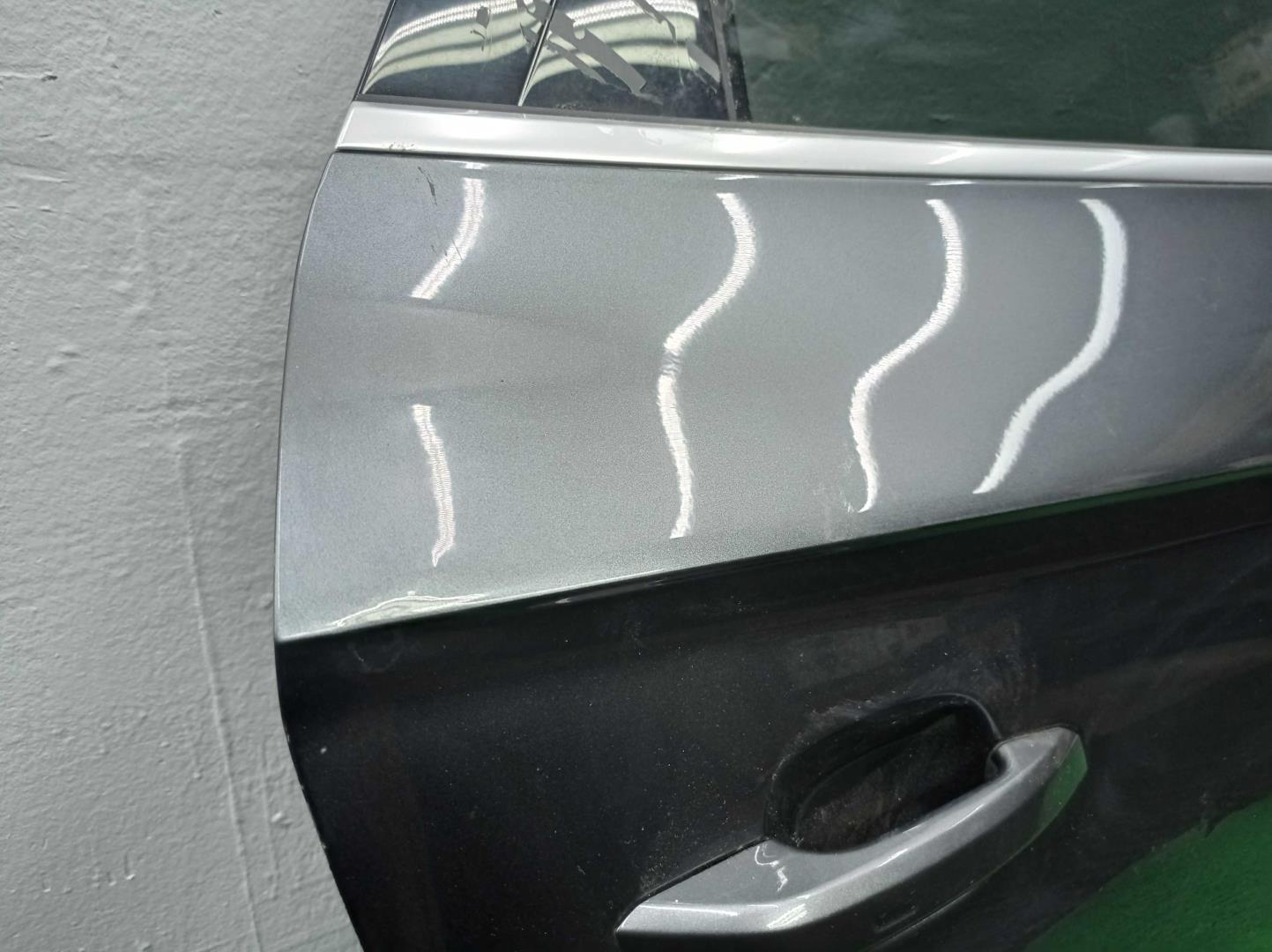 Замок двери задней правой