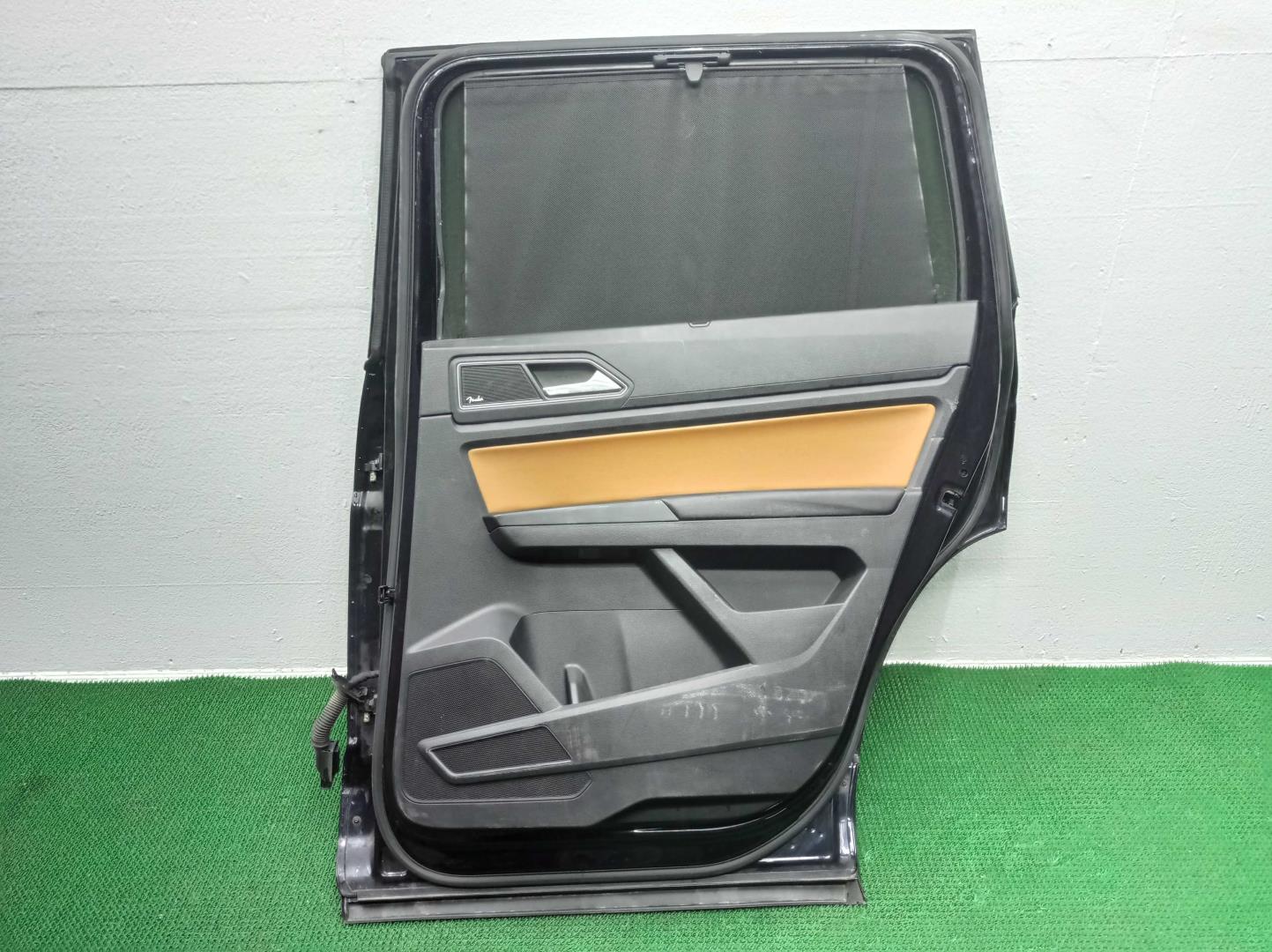 Стеклоподъемник электр. задний правый