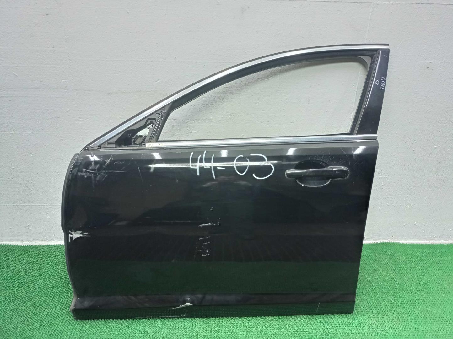 Дверь передняя левая