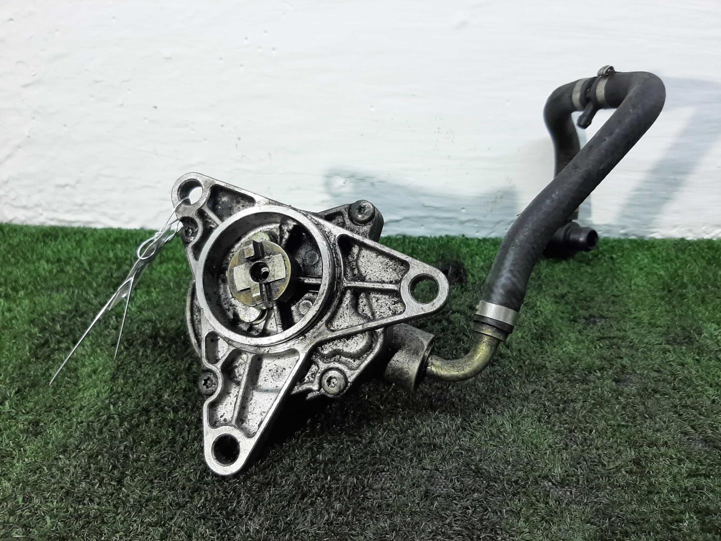 Насос вакуумный