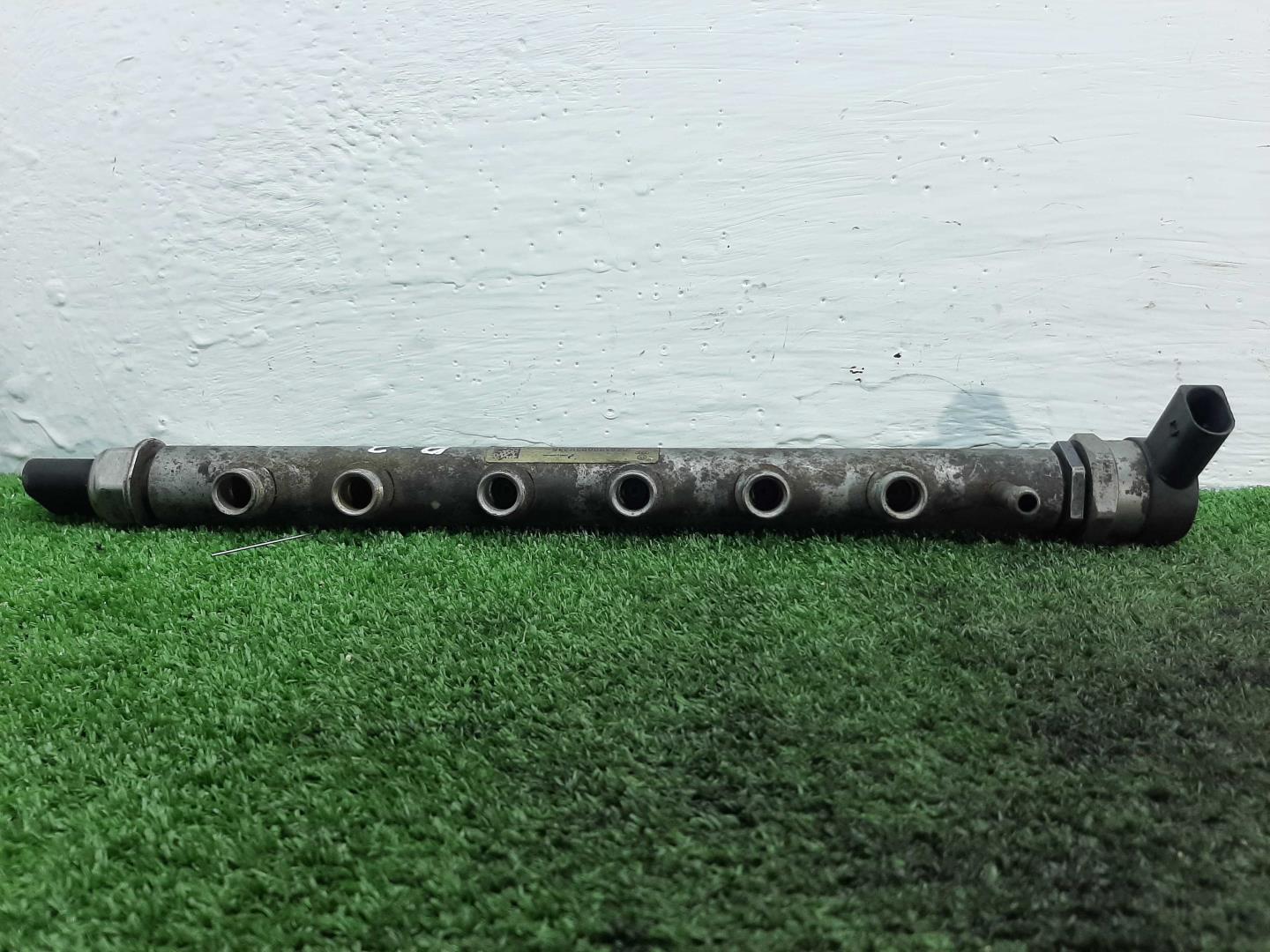 Рейка топливная (рампа)