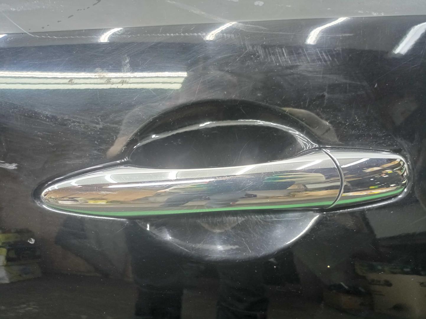 Стекло двери задней левой