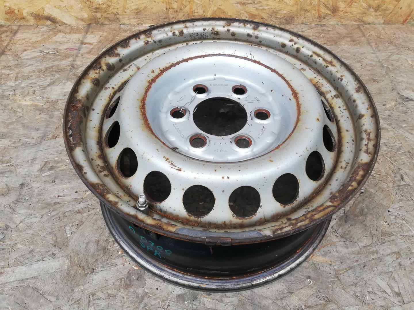 Диск колесный штампованный стальной