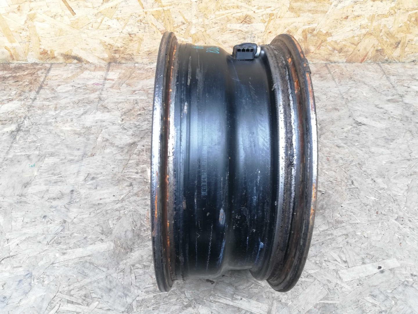 Диск колесный штампованный стальной