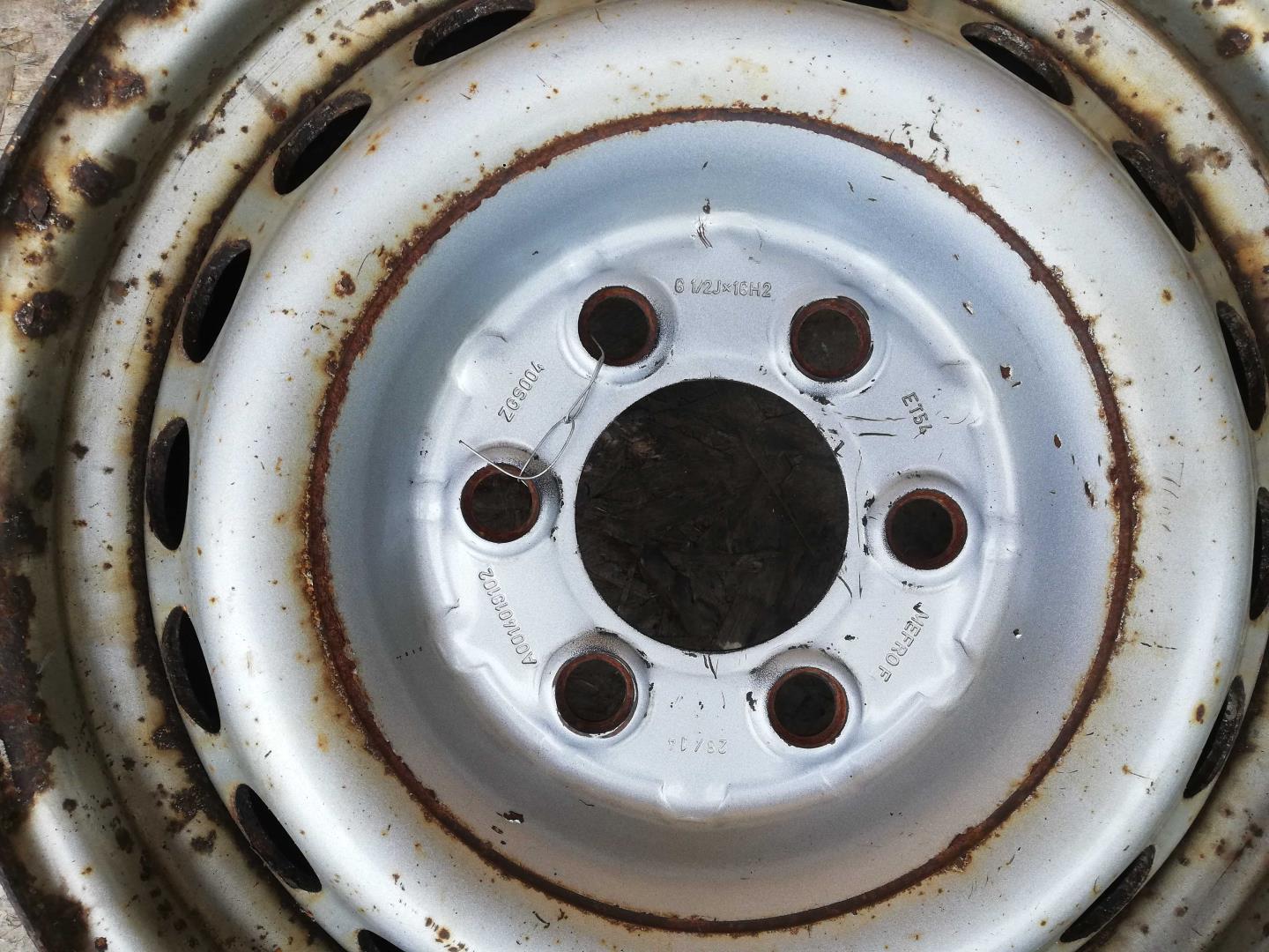 Диск колесный штампованный стальной