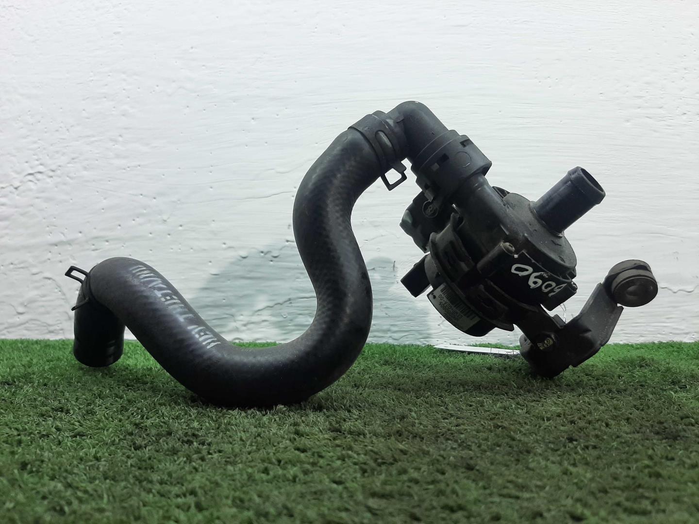 Насос водяной (помпа)