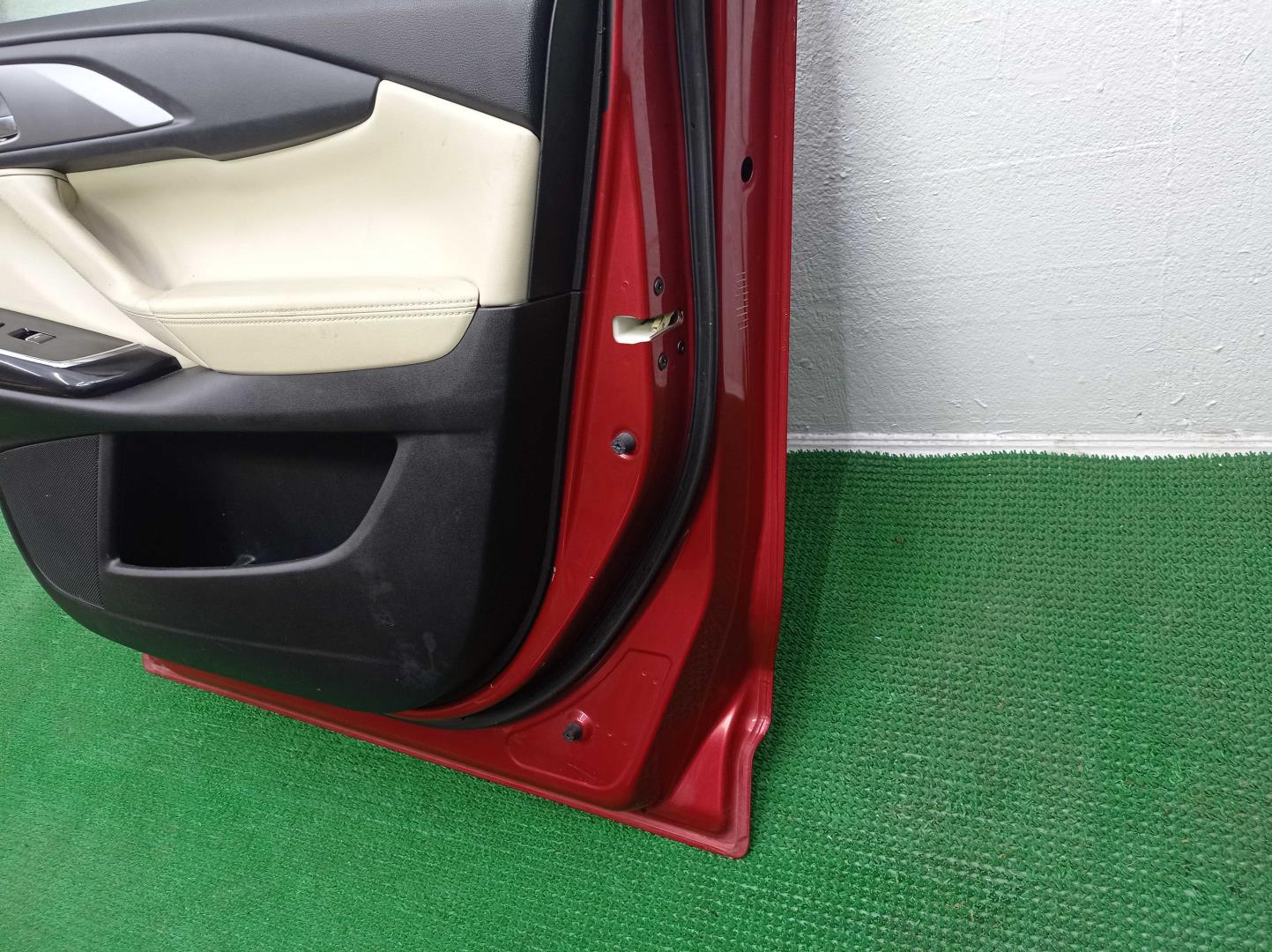 Дверь передняя правая