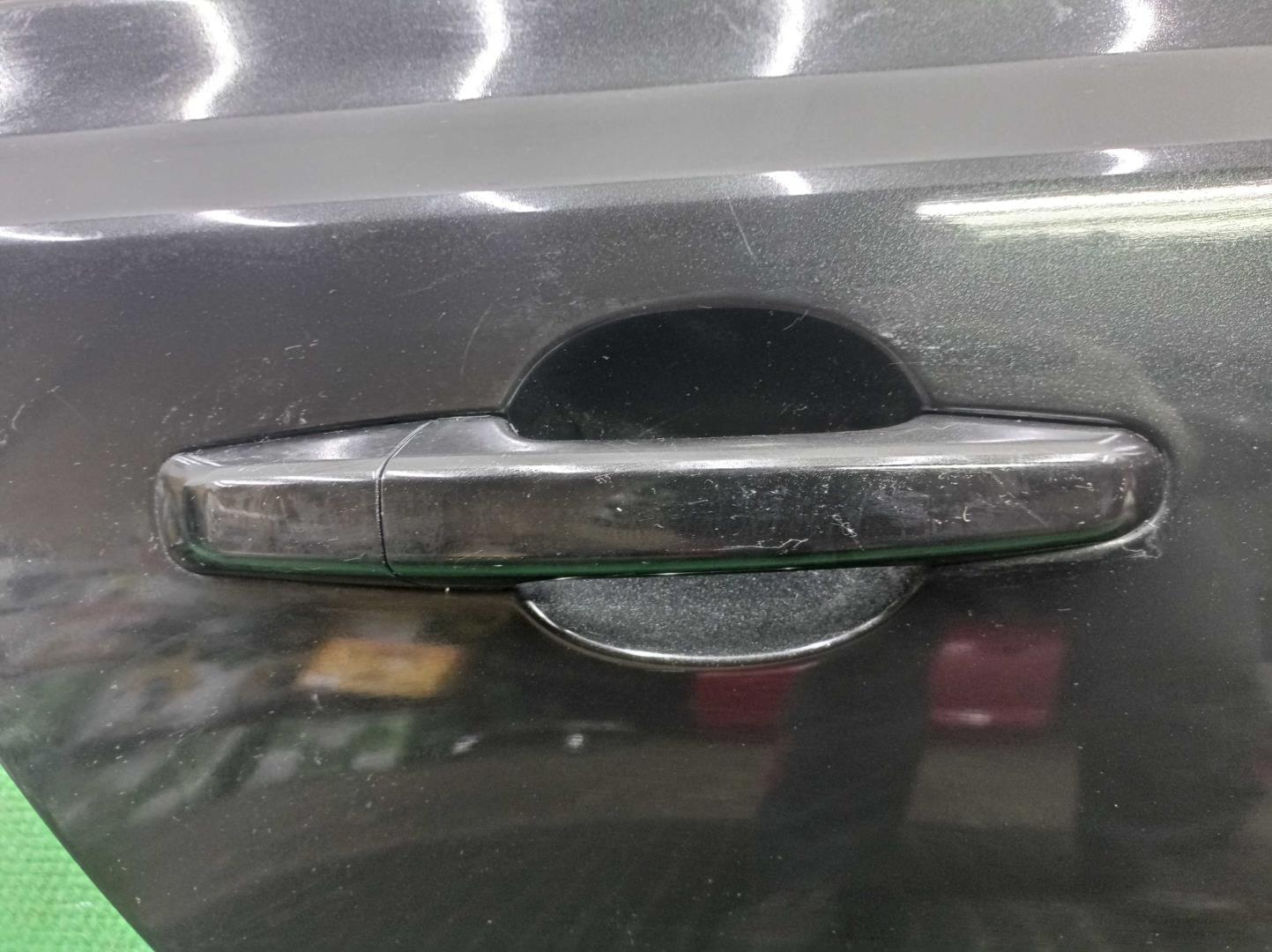 Замок двери задней правой