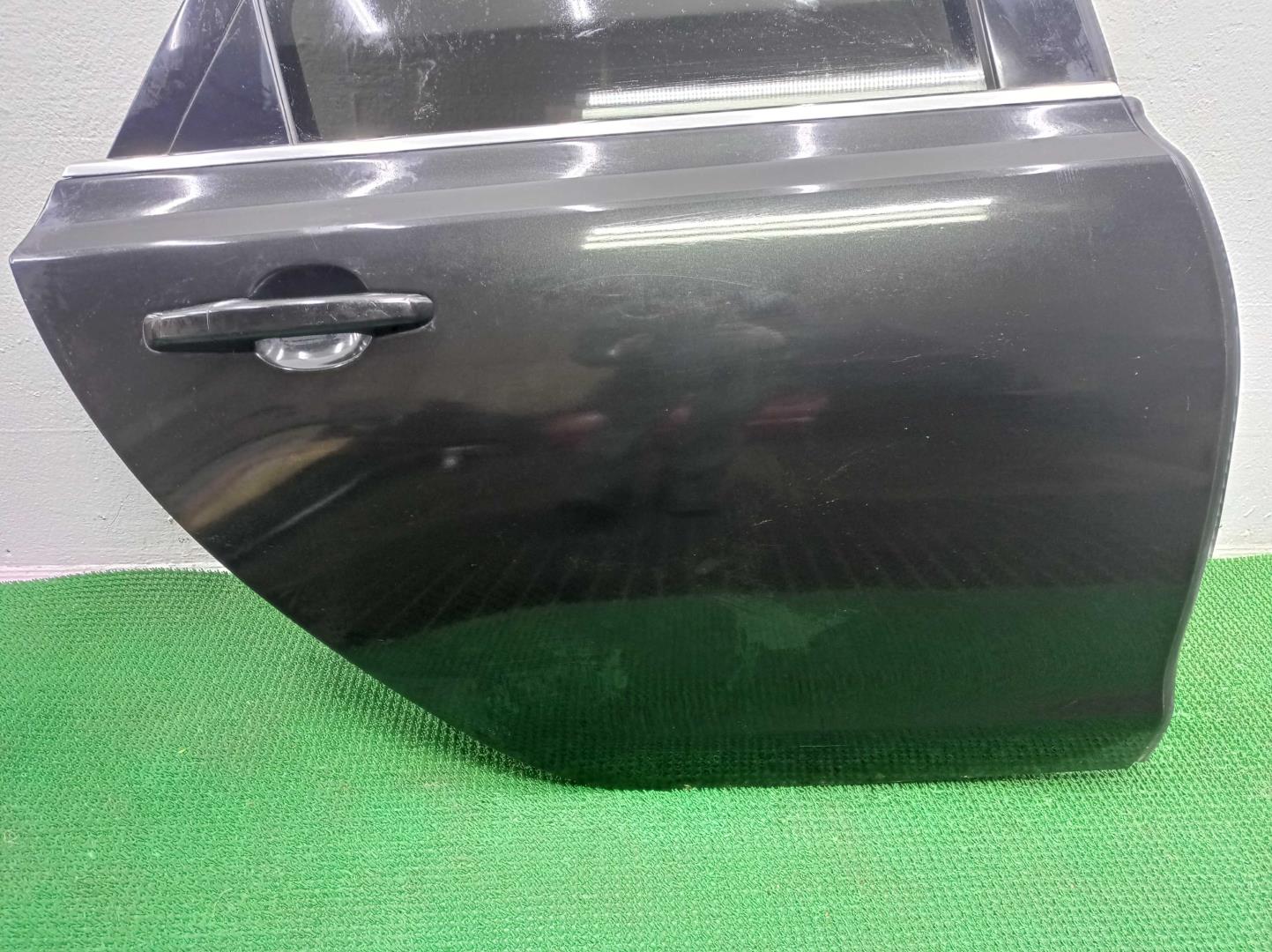 Замок двери задней правой