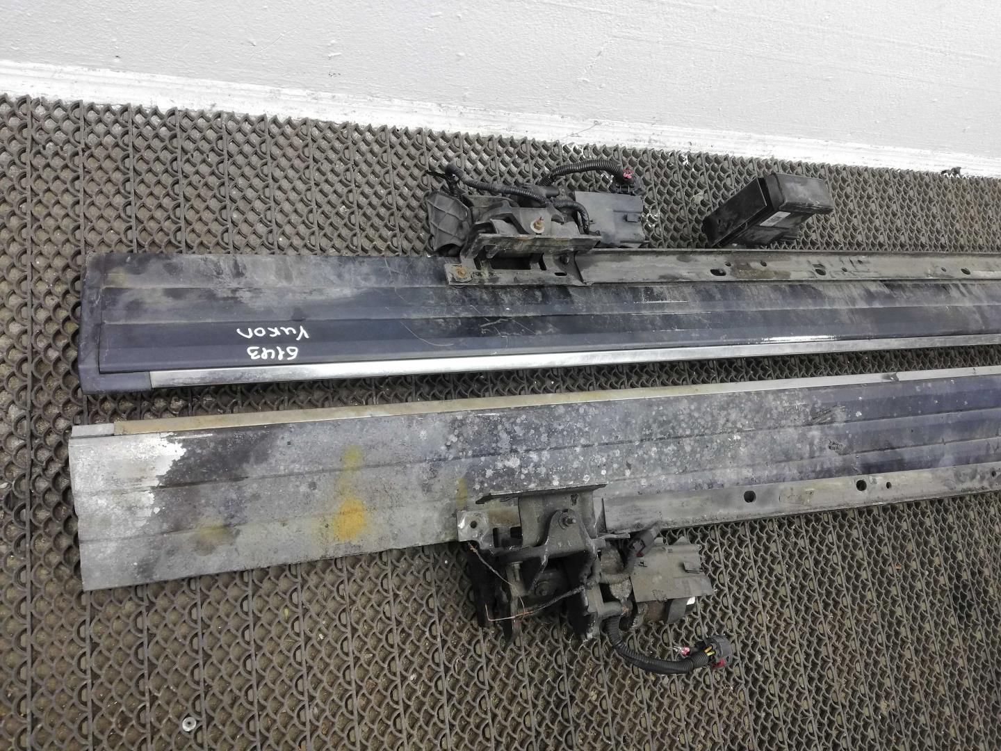 Подножка правая