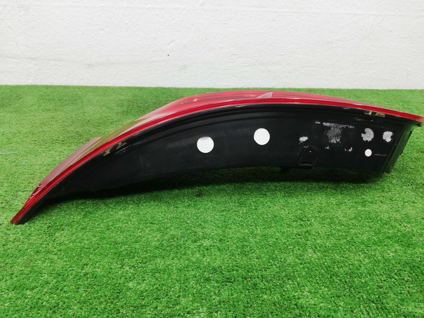 Фонарь задний внутренний правый